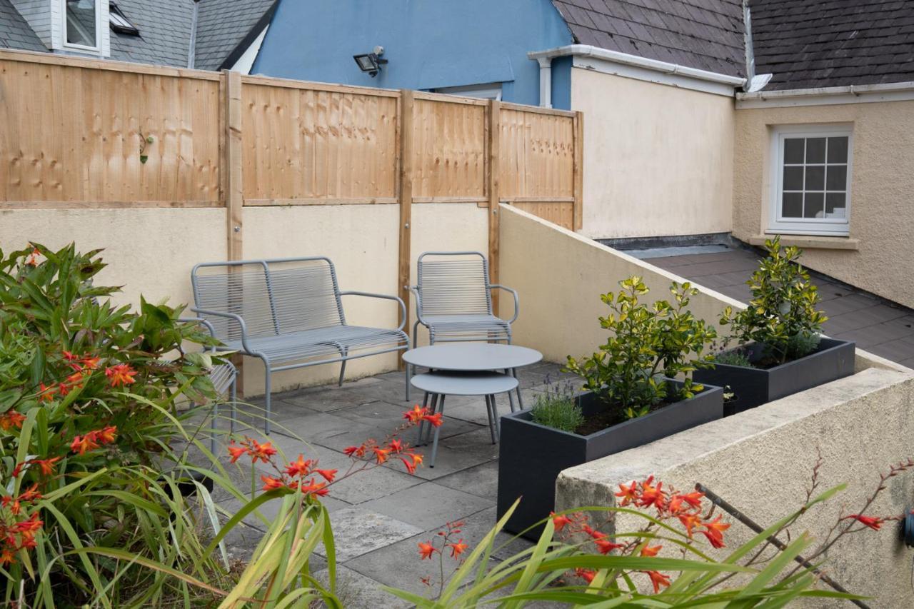 Ivydene - Beautiful Cottage, Stone Throw From Beach, Wonderful Sea Views Saundersfoot Ngoại thất bức ảnh